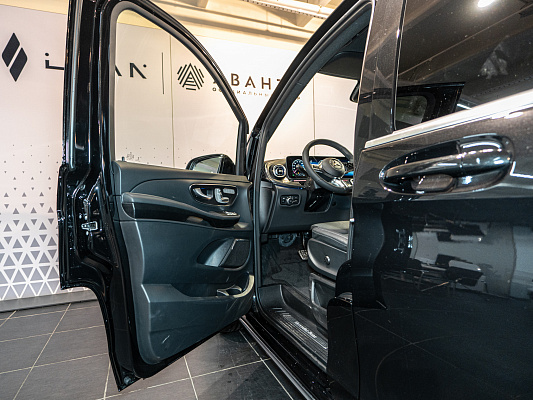 Mercedes-Benz V-class Exclusive 2.0 AT Black