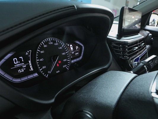 Changan Alsvin DLX 1.5 AMT White