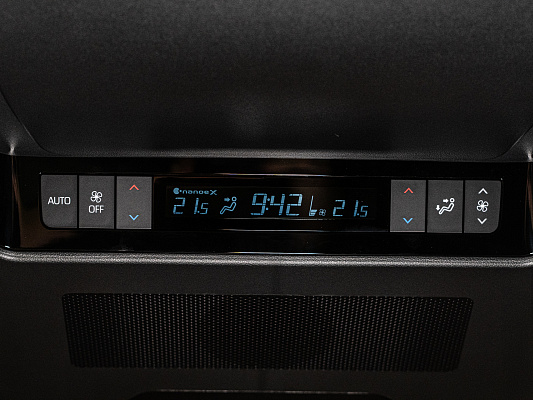 toyota alpard HEV black