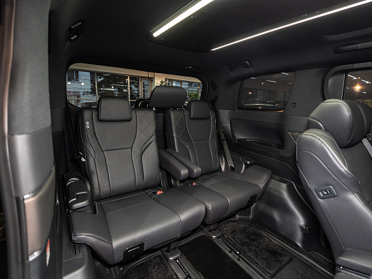 toyota alpard HEV black